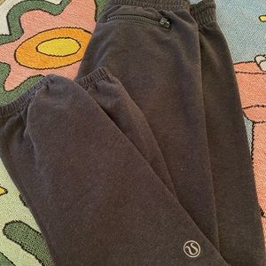 Lululemon joggers/ sweatpants